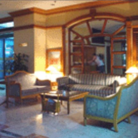 Citadel Inn Makati Makati City Zewnętrze zdjęcie