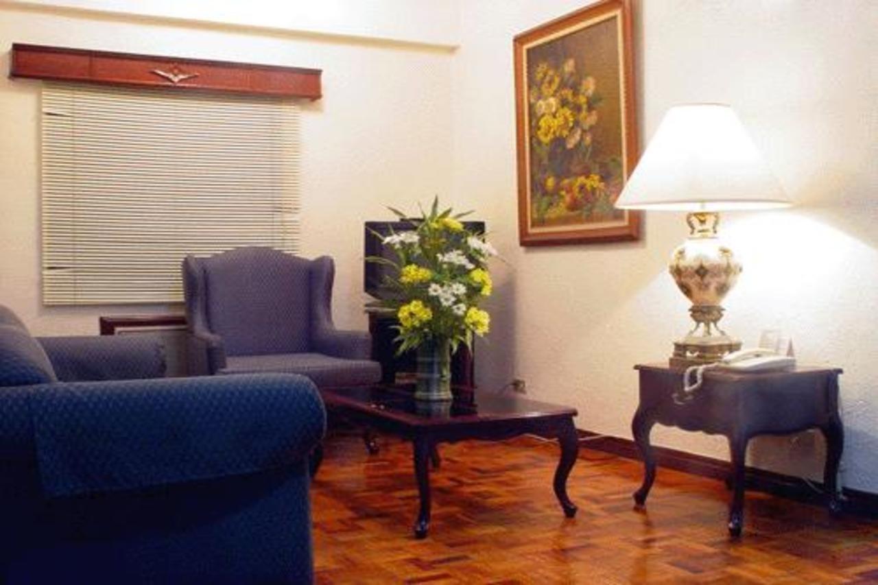 Citadel Inn Makati Makati City Zewnętrze zdjęcie
