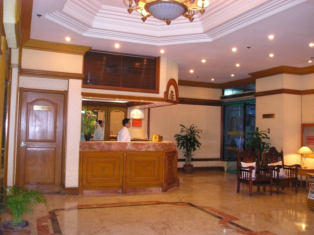 Citadel Inn Makati Makati City Zewnętrze zdjęcie